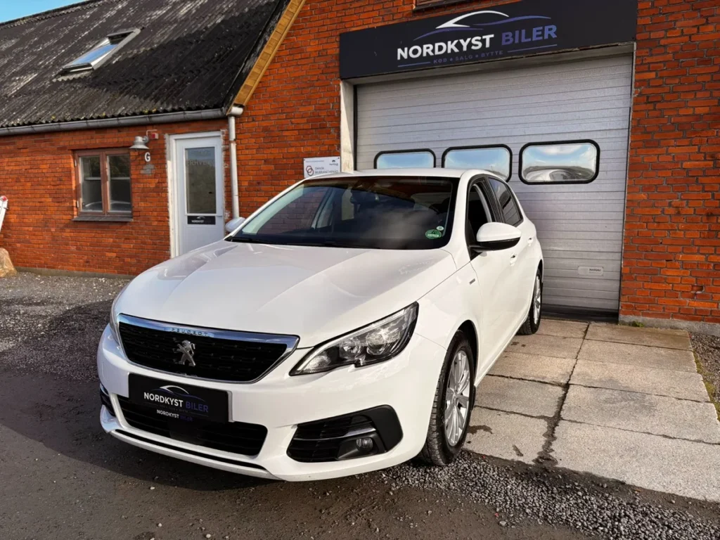 Peugeot 308 1,5 BlueHDi 130 Style 5d